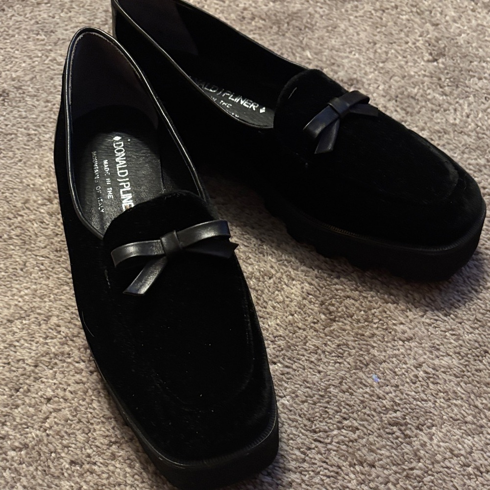 Donald J. Pliner Italian Black Leather and Velvet Loafers NWOT.